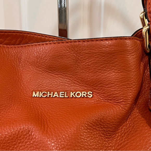 Michael Kors Orange Leather Large 2-in-1 Crossbody Purse/Tote - Picture 8 of 9
